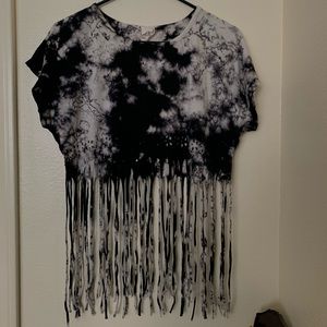 Tie dye crop top 🖤🤍
